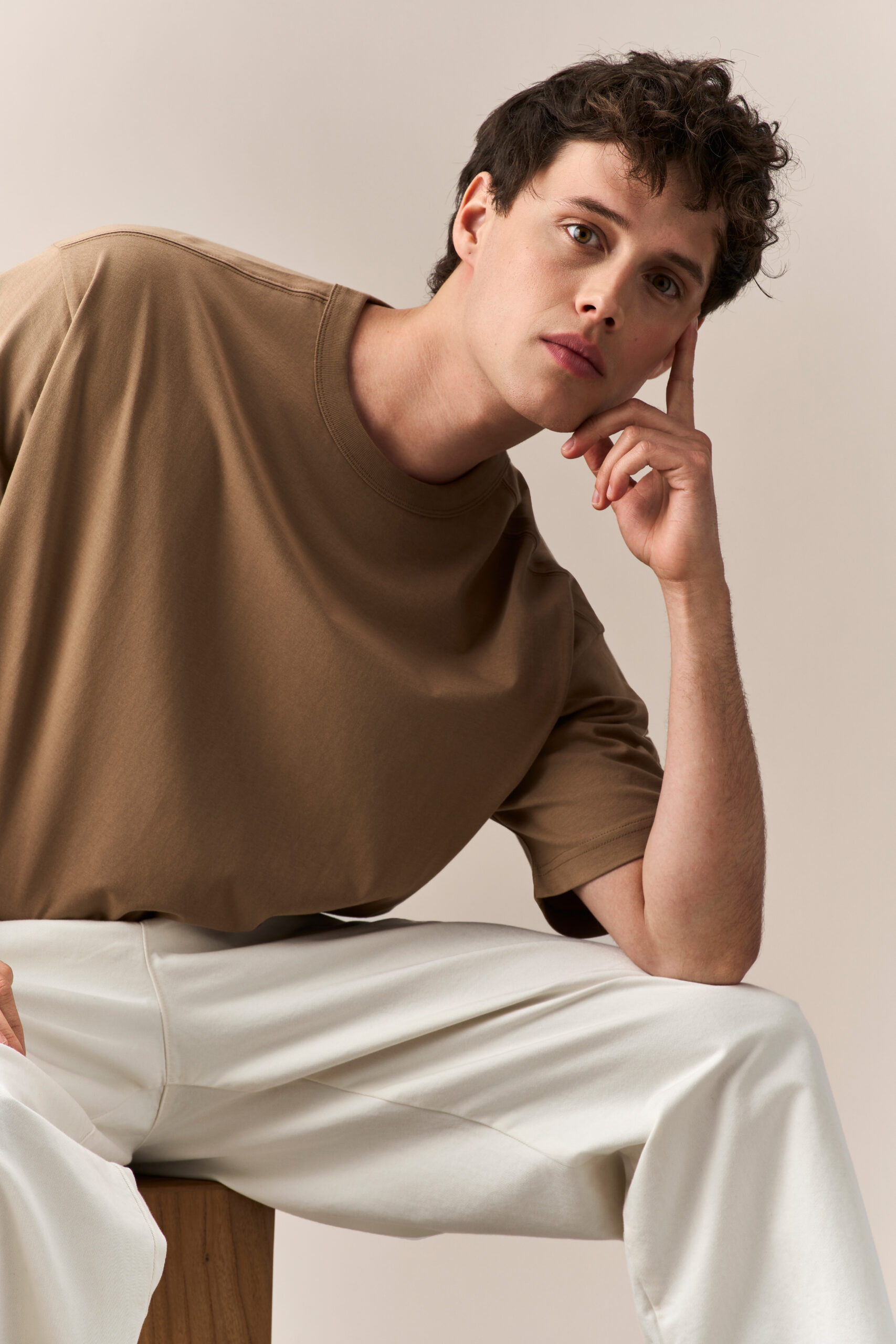 03996 Oversised - Image 4